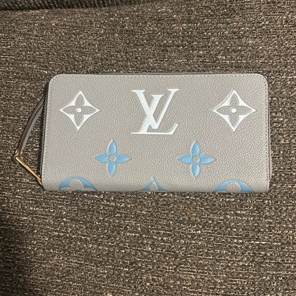 Louis Vuitton Zippy Wallet in Monogram Bicolor Empreinte leather